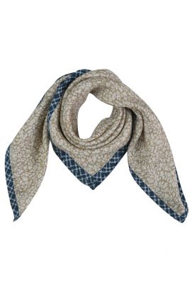 Armand Scarf