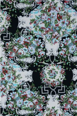 Prima Donna Tablecloth