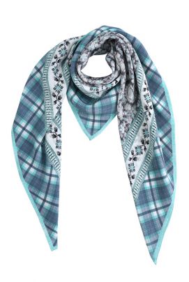 Kristen Scarf