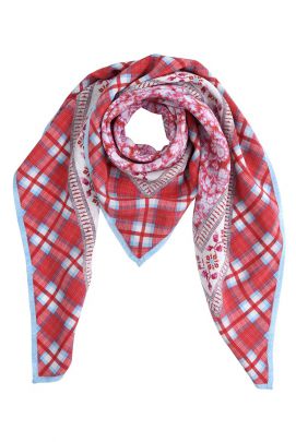 Kristen Scarf